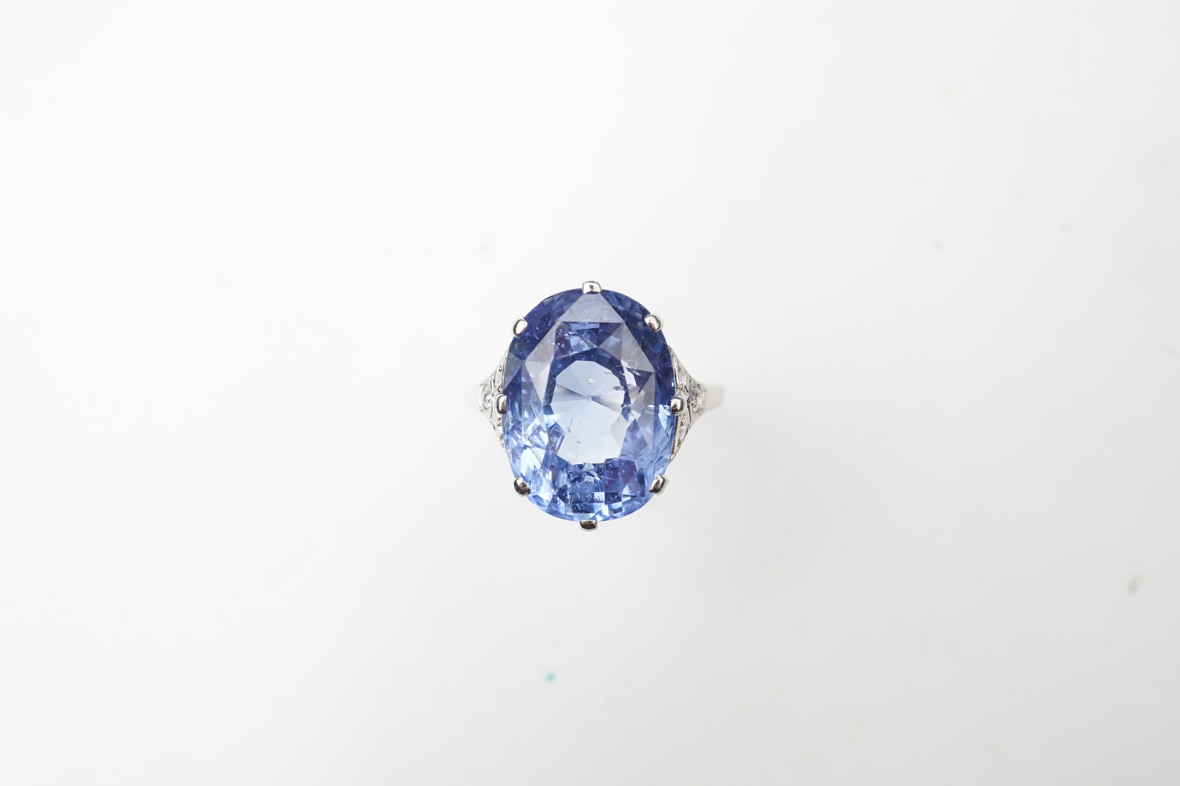 An attractive sapphire and diamond ring, early 20th century